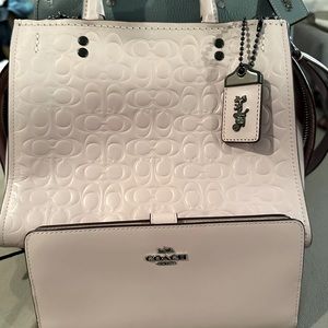 Coach 25 signature leather ice pink with ice pink wallet